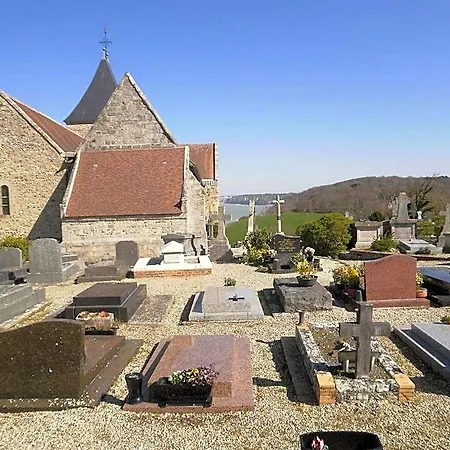 Le Clos Des Muriers Bed & Breakfast 3*